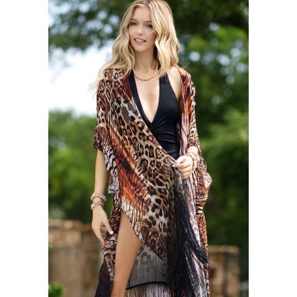 🌺LAST1️⃣🌺New Beautiful Flowy Leopard Print Fringe Open Style Kimono - Picture 2 of 9